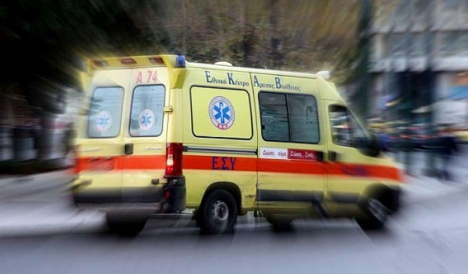 Κόρινθος: Σφοδρή σύγκρουση μηχανής με λεωφορείο - Ένας νεκρός