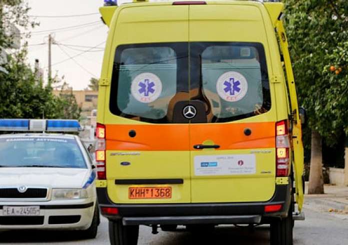 Θεσσαλονίκη: Συμπλοκή δύο οδηγών στη μέση του δρόμου για την προτεραιότητα - Στο νοσοκομείο ο ένας