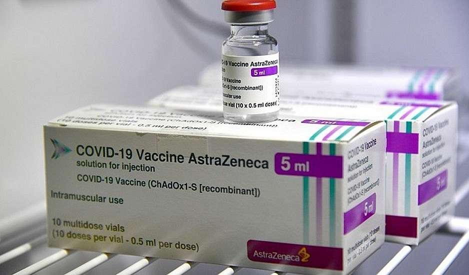 Η ΕΕ ζητά την επιβολή προστίμου στην AstraZeneca για τις ελλιπείς παραδόσεις εμβολίων