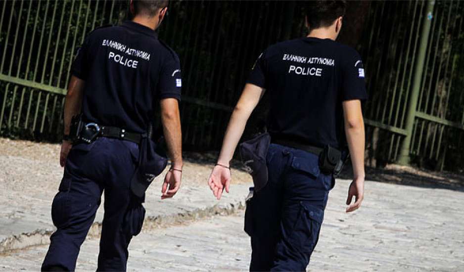 Θεσσαλονίκη: Εξαρθρώθηκε συμμορία που λήστευε με καλάσνικοφ και μάσκες ηλικιωμένων