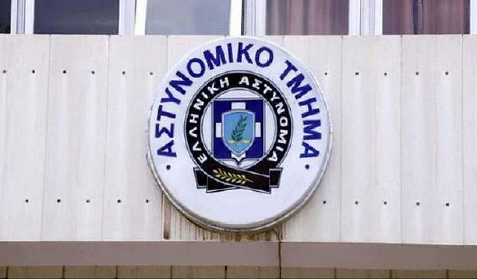Νεαρή καταγγέλλει βιασμό από αστυνομικούς μέσα στο Α.Τ Ομόνοιας
