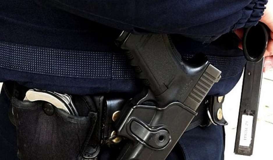 Έκλεψαν όπλο αστυνομικού στην Ομόνοια
