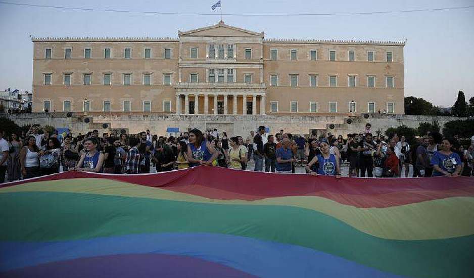 Σε εξέλιξη το Athens Pride 2024 στην Πλατεία Συντάγματος