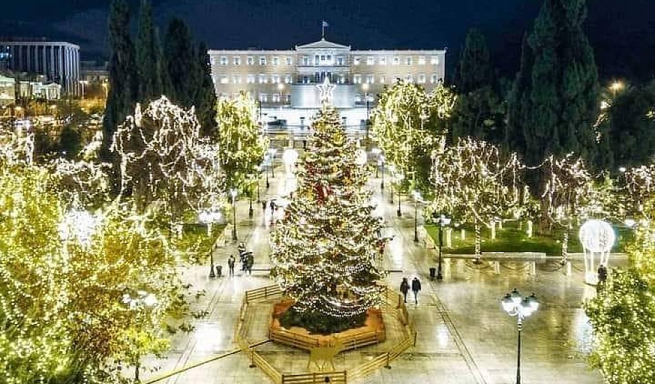 Χριστούγεννα 2020: Δείτε την στολισμένη Αθήνα από βίντεο. Διονύση, δώσε φως