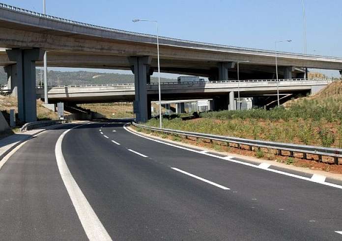 Κυκλοφοριακές ρυθμίσεις στην Αττική Οδό – Ποιο τμήμα της θα παραμείνει κλειστό λόγω εργασιών έως την Κυριακή