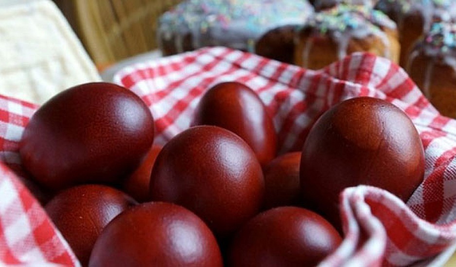 Πόσο ασφαλές είναι να τρως τα βαμμένα κόκκινα αυγά