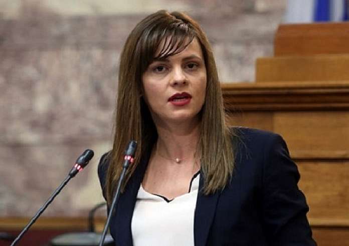 Αχτσιόγλου: Αύξηση του κατώτατου μισθού από την 1η Φεβρουαρίου