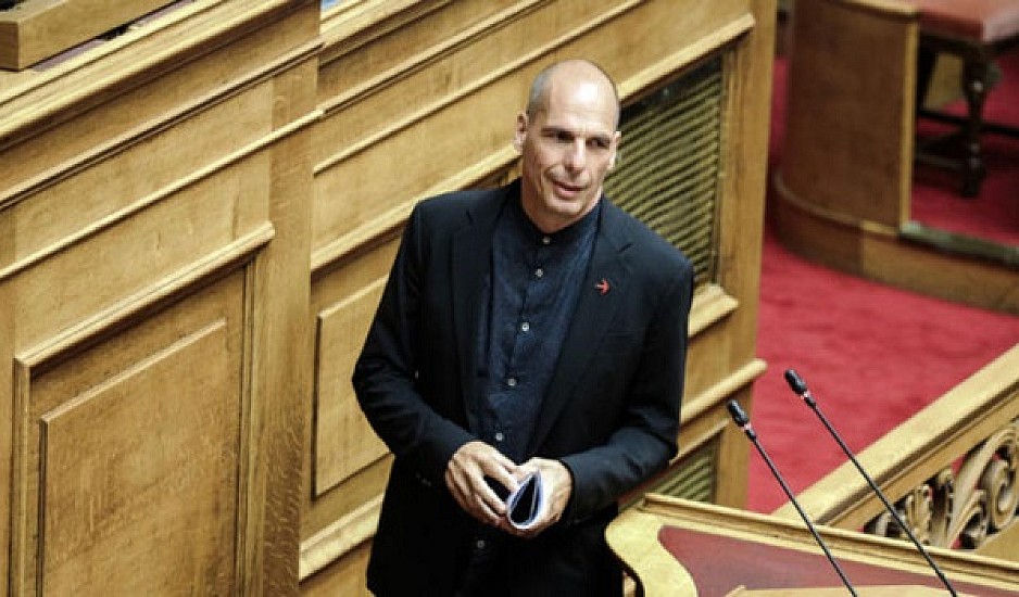 Ο Βαρουφάκης κατέθεσε στη Βουλή τις ηχογραφήσεις του Eurogroup του 2015