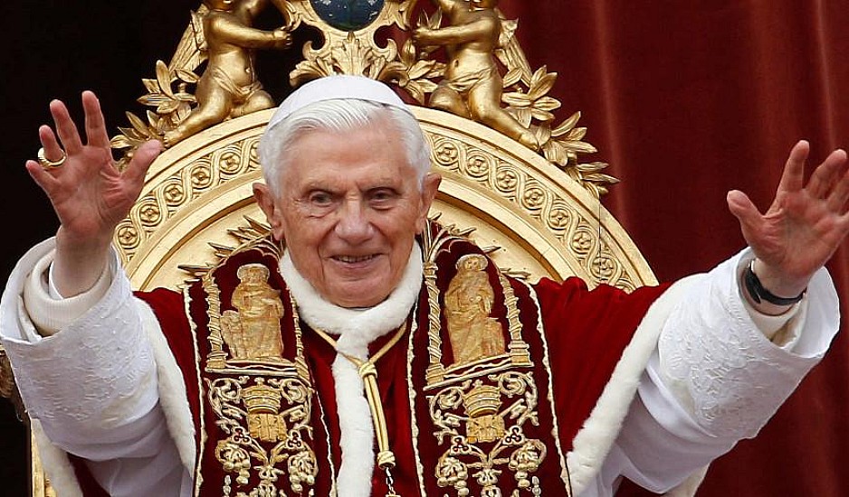 Πάπας Βενέδικτος: Το Βατικανό εξέδωσε ανακοίνωση για την υπόθεση συγκάλυψης των κακοποιητών ιερέων