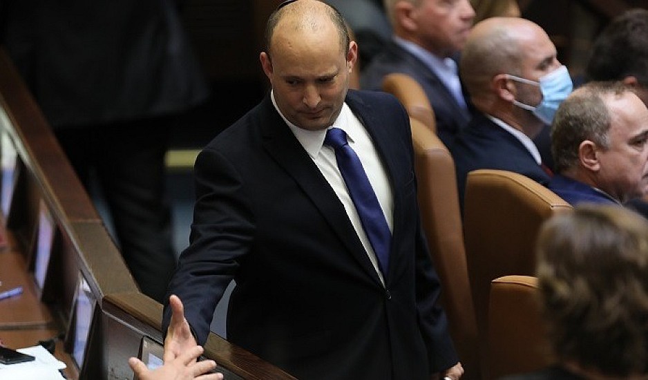 Ο Ναφτάλι Μπένετ ορκίζεται πρωθυπουργός του Ισραήλ