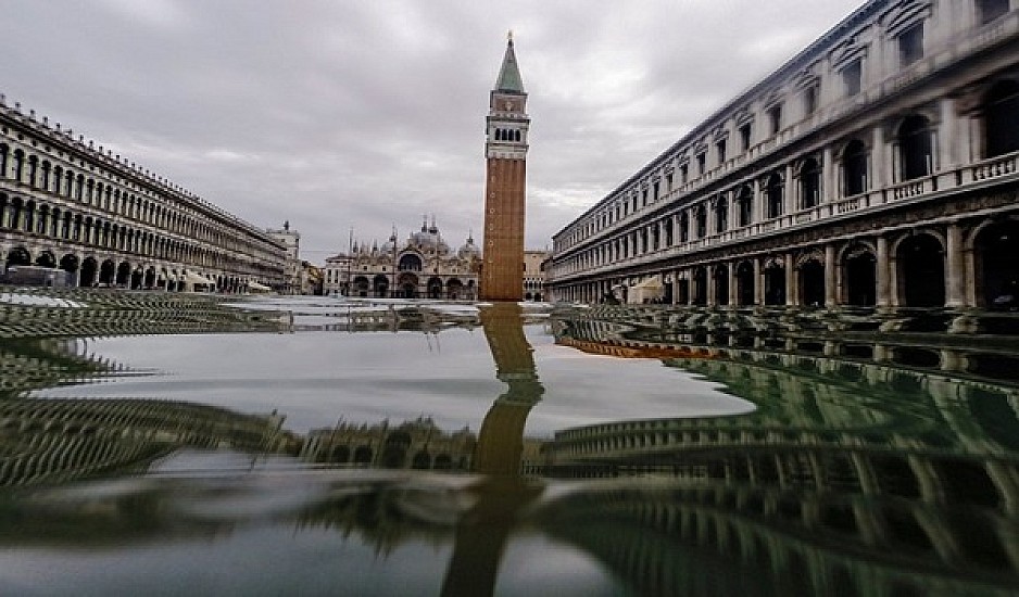 Η Βενετία βγήκε από την καραντίνα και δυο ημέρες μετά πλημμύρισε