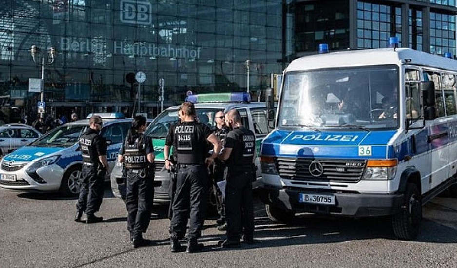 Πυροβολισμοί ακούστηκαν στο Βερολίνο, κοντά στο Σημείο Ελέγχου Τσάρλι