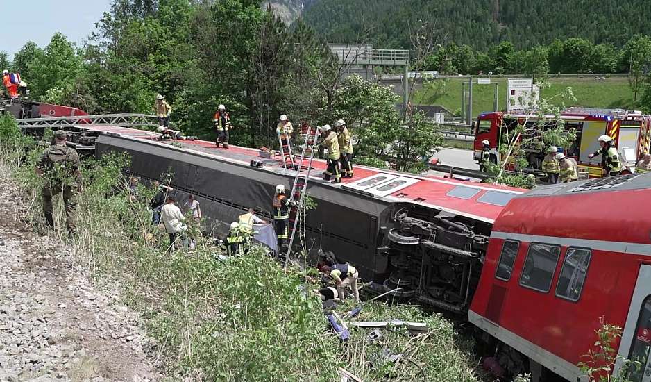 Γερμανία: Ακόμα μια σορός ανασύρθηκε από το σιδηροδρομικό δυστύχημα – Στους 5 οι νεκροί