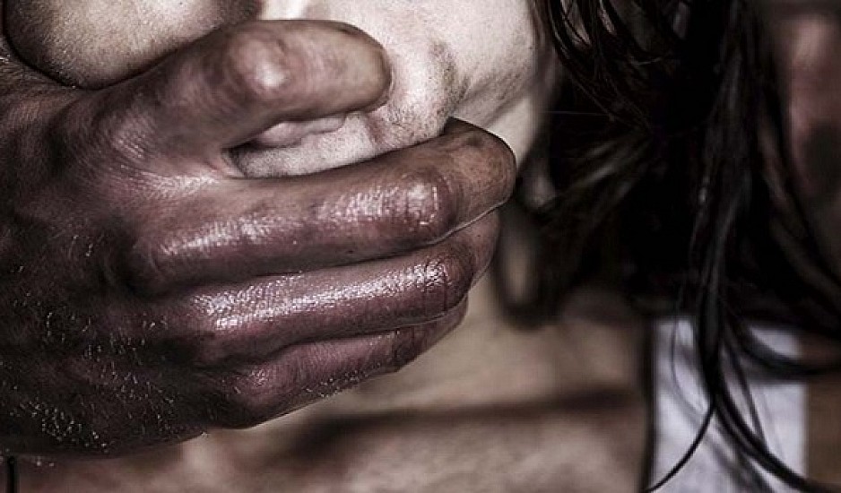 Ομαδικός βιασμός 19χρονης στην Κύπρο: Τι κατέθεσε ο ειδικός ιατροδικαστής