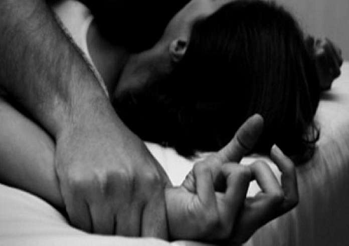 Σύρος: Βιασμό κατήγγειλε  31χρονη από τον εργοδότης