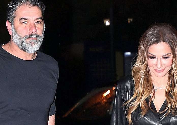 Δέσποινας Βανδή: Έχει γενέθλια το αγόρι μου, σε αγαπώ - Το φιλί στον Βασίλη Μπισμπίκη επί σκηνής