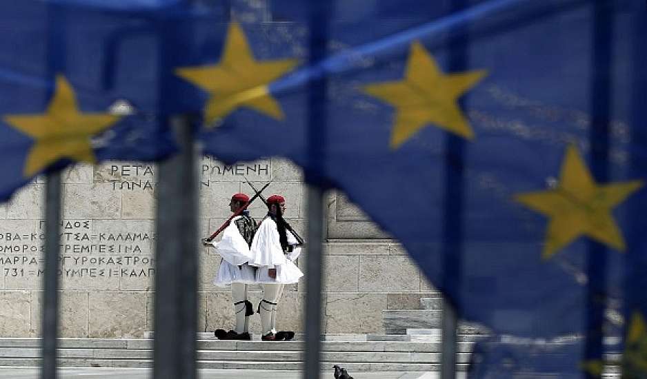 Bloomberg: Με αυτά τα μέτρα θα δεσμεύσουν οι δανειστές την Ελλάδα