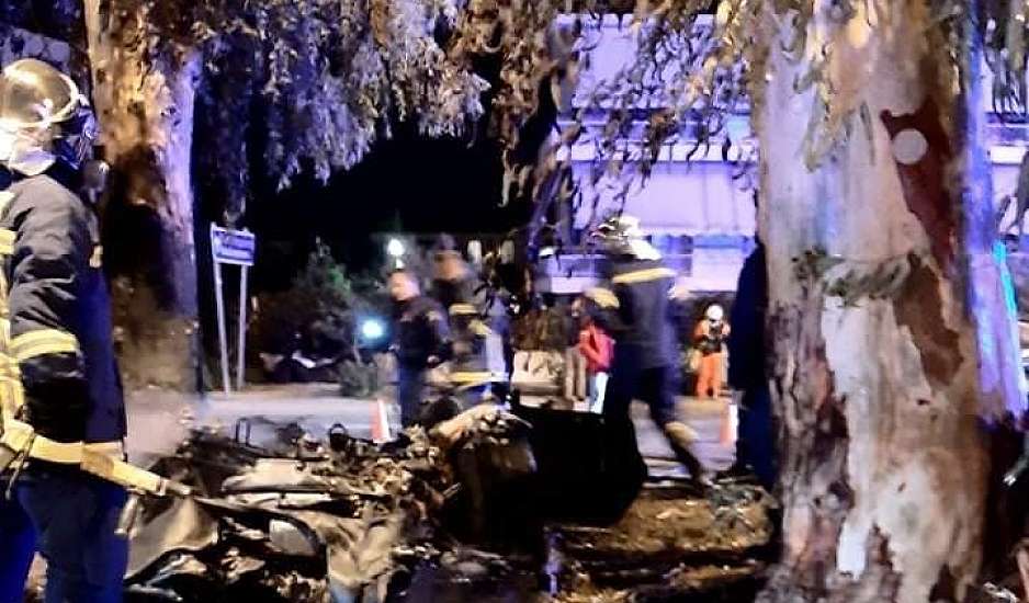 Τραγωδία στη Βάρη: Βίντεο με Ferrari που τυλίχθηκε στις φλόγες – Νεκρός ο αδερφός της Κατερίνας Μονογυιού