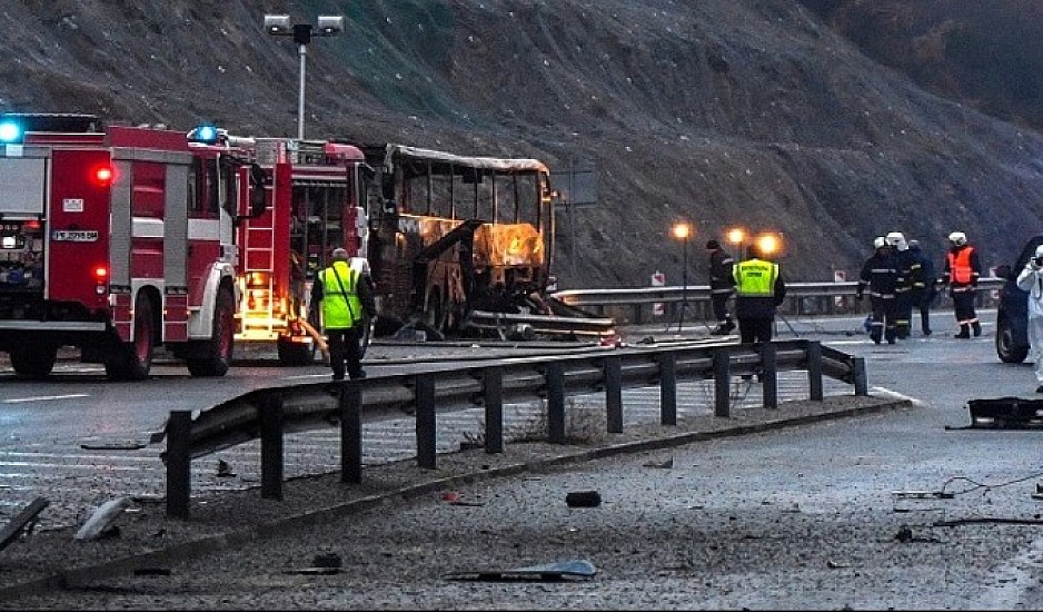Στα Σκόπια μεταφέρθηκαν οι 45 σοροί των θυμάτων του δυστυχήματος με λεωφορείο στη Βουλγαρία