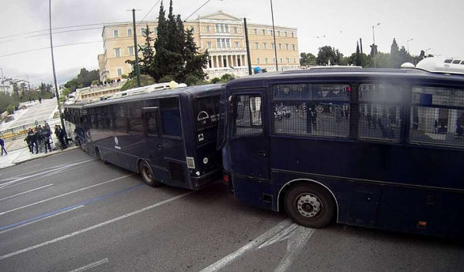 Συμφωνία των Πρεσπών: Φρούριο  η Αθήνα – Δεκάδες αστυνομικοί,κλούβες, κλειστοί δρόμοι
