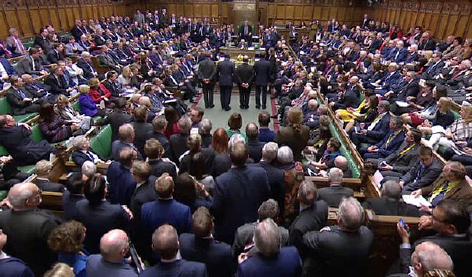 Βρετανία: Άνοιξε εκ νέου το κοινοβούλιο - Τεταμένο το κλίμα