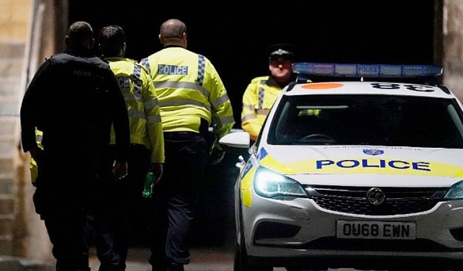 Βρετανία: Πυροβολισμοί κοντά σε Κολέγιο - Μία σύλληψη, δύο τραυματίες