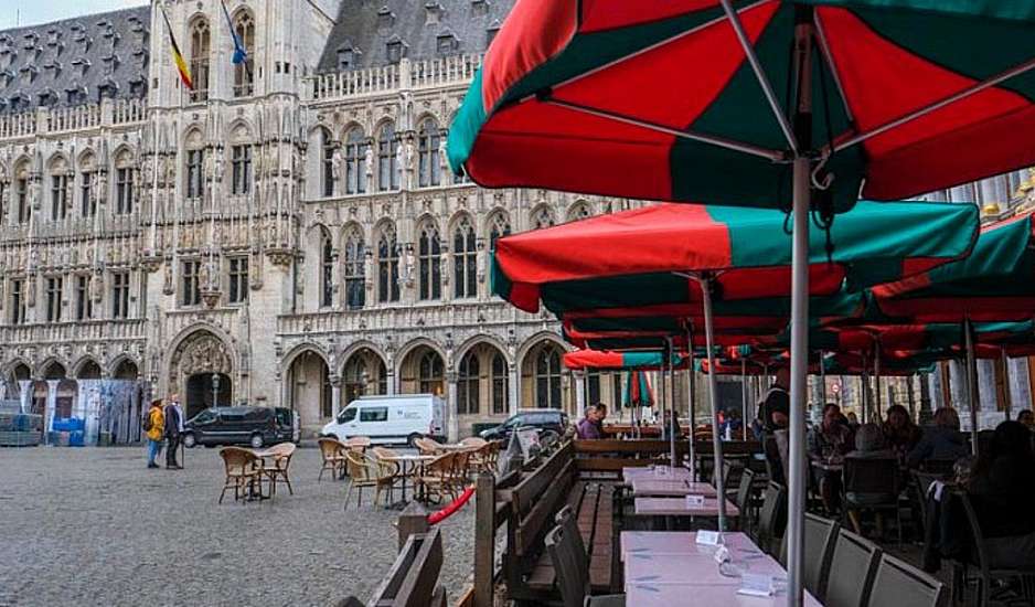 Βρυξέλλες: Τέλος στις θερμάστρες εξωτερικού χώρου σε καφετέριες και εστιατόρια