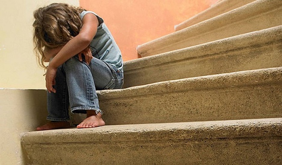 Γονείς  9χρονης -  Εβαλε τέλος στη ζωή της επειδή υπέστη ανελέητο bullying