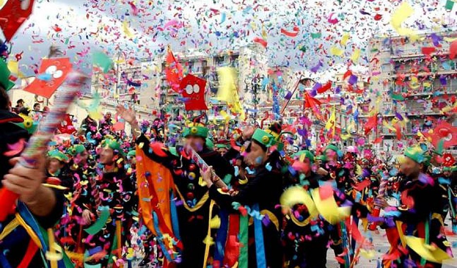 Κορονοϊός: ΚΥΑ για τις εκδηλώσεις του καρναβαλιού. Ως δύο χρόνια φυλακή για τους παραβάτες