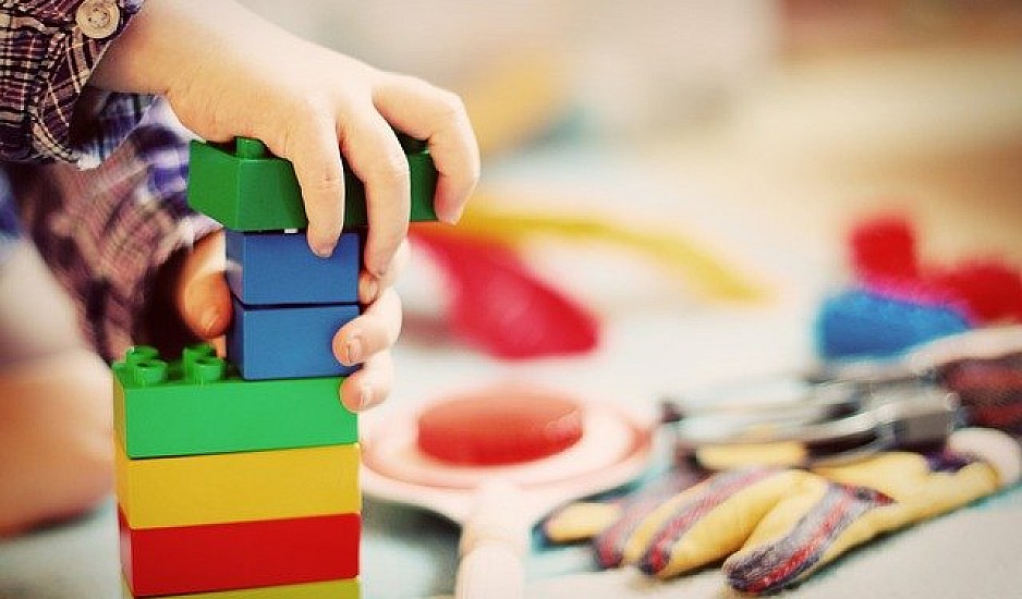 Πόσα κιλά πλαστικών παιχνιδιών έχει ένα παιδί – κίνδυνος από τις χημικές ουσίες