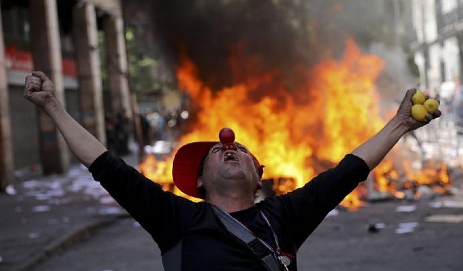 Μοναδική στιγμή στην Χιλή: Σοπράνο «σπάει» την επιβεβλημένη από το στρατό σιγή