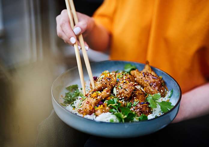 Πως να χρησιμοποιείς τα chopsticks εύκολα
