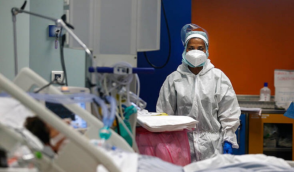 Εργαστηριακός τελικά ο κορoνοϊός; 3 ερευνητές στην Ουχάν είχαν συμπτώματα από τον Νοέμβριο του 2019