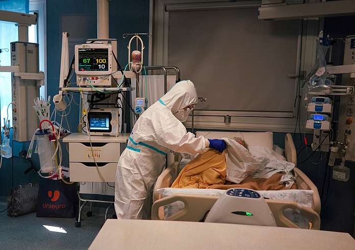Βασιλακόπουλος για κορονοϊό: Χαμηλά τα ποσοστά εμβολιασμού. Εξήντα νεκροί την εβδομάδα