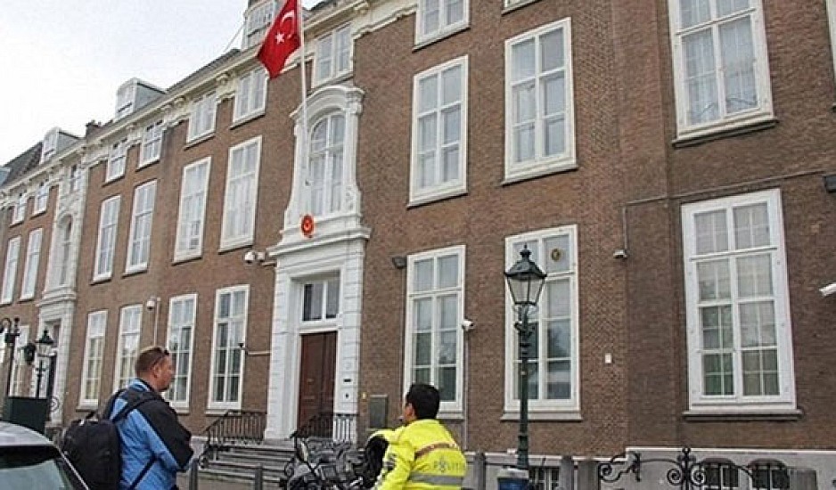 Δανία: Επίθεση με βόμβες πετρελαίου στην τουρκική πρεσβεία