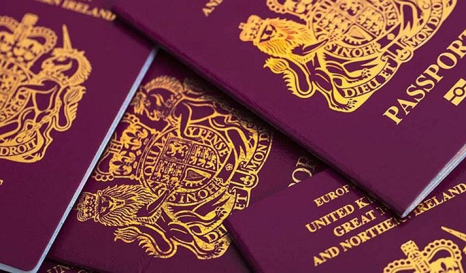 Brexit: Παρά το αδιέξοδο η Βρετανία εκδίδει διαβατήρια χωρίς την ένδειξη "ΕΕ"