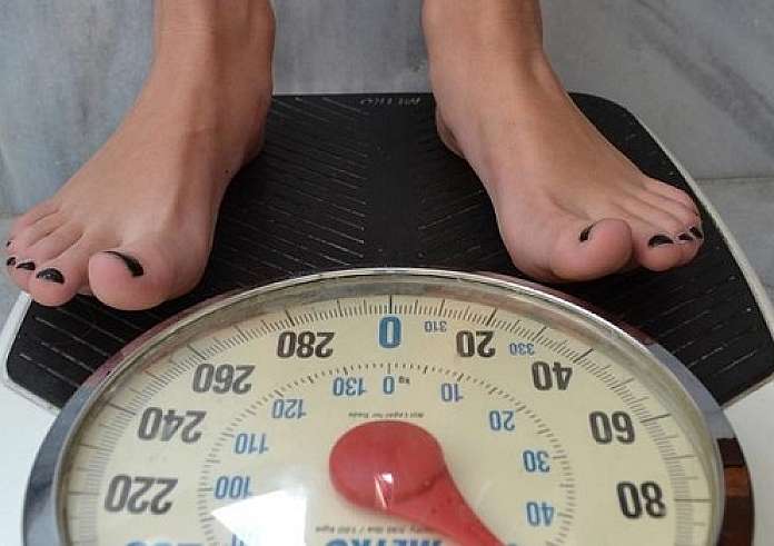 Γυναίκα που έχασε 32 κιλά σε 7 μήνες μοιράζεται 10 πράγματα που την βοήθησαν στην απώλεια βάρους