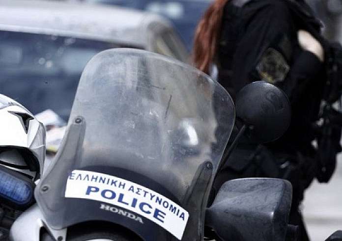Ασπρόπυργος: Νεκρός αστυνομικός της ΔΙ.ΑΣ. μετά από καταδίωξη αυτοκινήτου