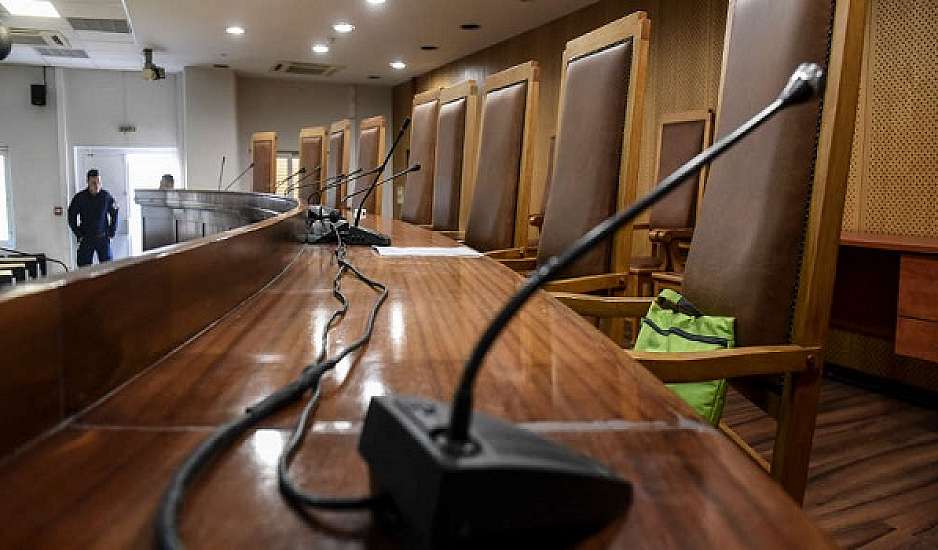 Εισαγγελείς σε παράγοντες του ποδοσφαίρου: Υποδαυλίζετε την βία