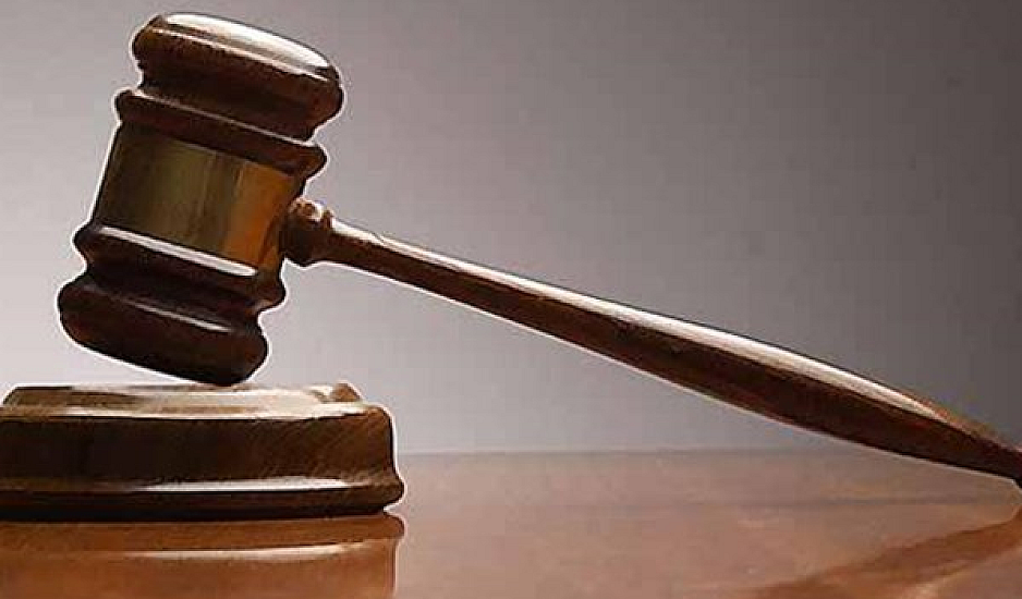 Πατέρας που κατηγορήθηκε για την κακοποίηση του παιδιού του απαλλάχθηκε αμετάκλητα