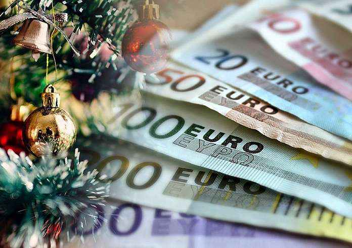 Επιταγή ακρίβειας τα Χριστούγεννα; Σχέδια για έκτακτα μέτρα στήριξης τα Χριστούγεννα
