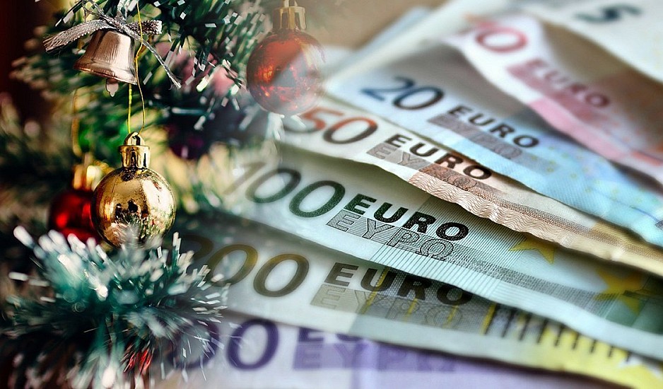 Χριστούγεννα με επίδομα 534 ευρώ