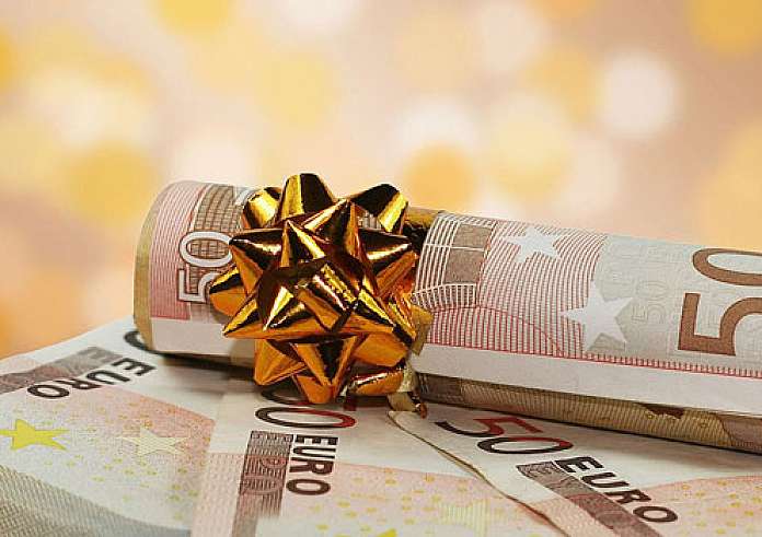 Δώρο Χριστουγέννων: Πώς και πότε θα δοθεί σε εργαζόμενους και άνεργους
