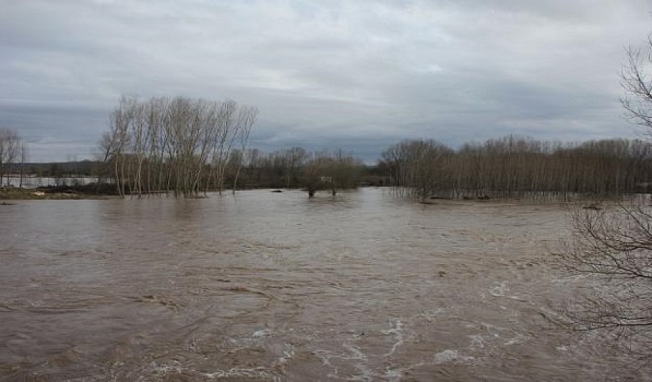 Έβρος: Σε υψηλά επίπεδα η στάθμη του ποταμού – Σε επιφυλακή οι Αρχές