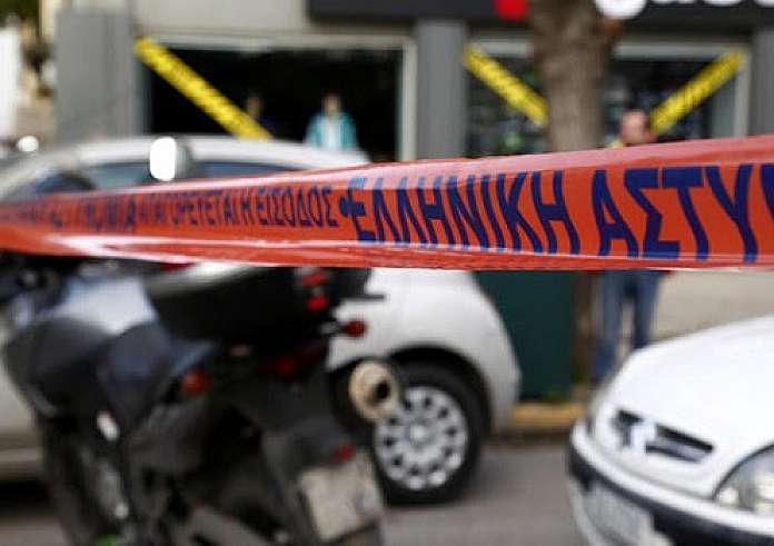 Νέα Σμύρνη: Ο 18χρονος ομολόγησε ότι σκότωσε με ψαλίδι τον 16χρονο αδερφό του για μία μπλούζα