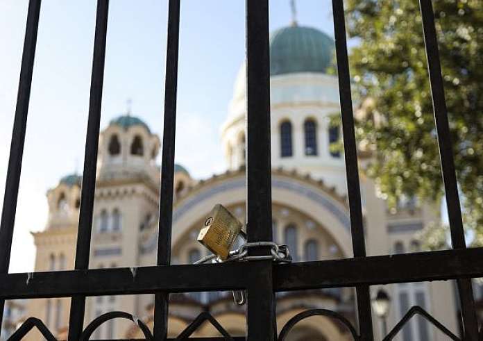 Θάνατος Αρχιμανδρίτη: Αποκλείεται να αυτοκτόνησε λέει η μητέρα του