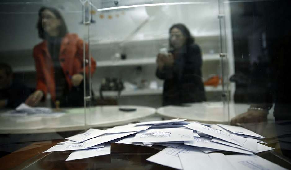 Ο ΣΚΑΪ έγινε Νοστράδαμος: Έκανε εκλογές και έβγαλε ήδη τον Μητσοτάκη. Η τάση είναι προς τα δεξιά