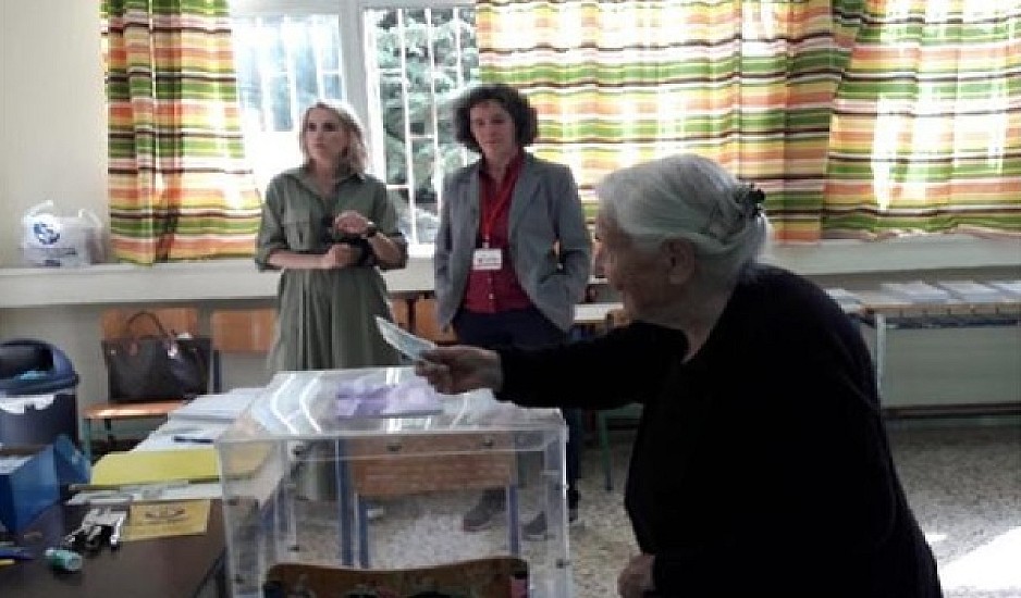 Εκλογές 2019: Ψηφοφόρος ετών 103 στα Ιωάννινα