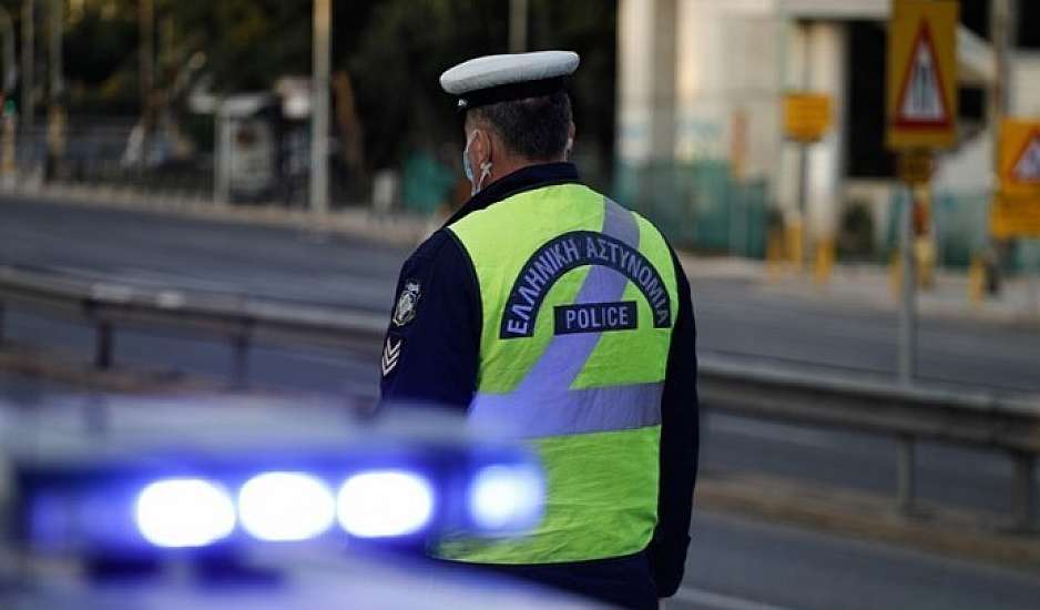 Εθνική Αθηνών - Κορίνθου: Σημειωτόν τα οχήματα, ουρές και ταλαιπωρία για τους οδηγούς (βίντεο)