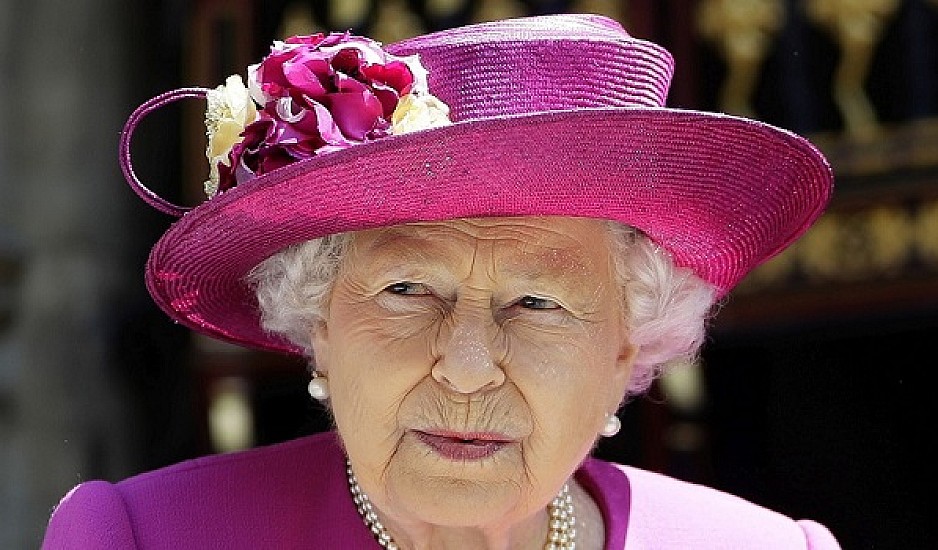 Γιατί η βασίλισσα Ελισάβετ έχει γενέθλια 2 φορές το χρόνο;